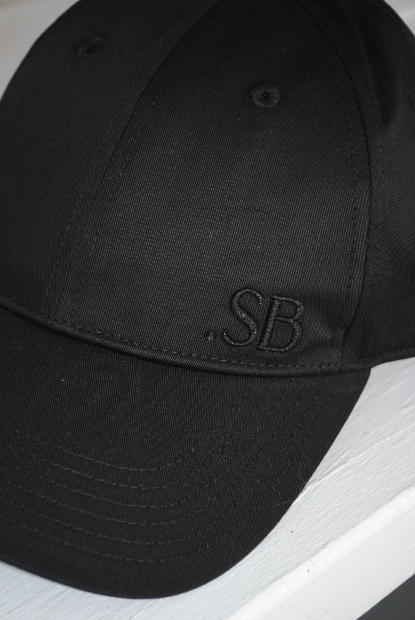 Luca Tie Cap