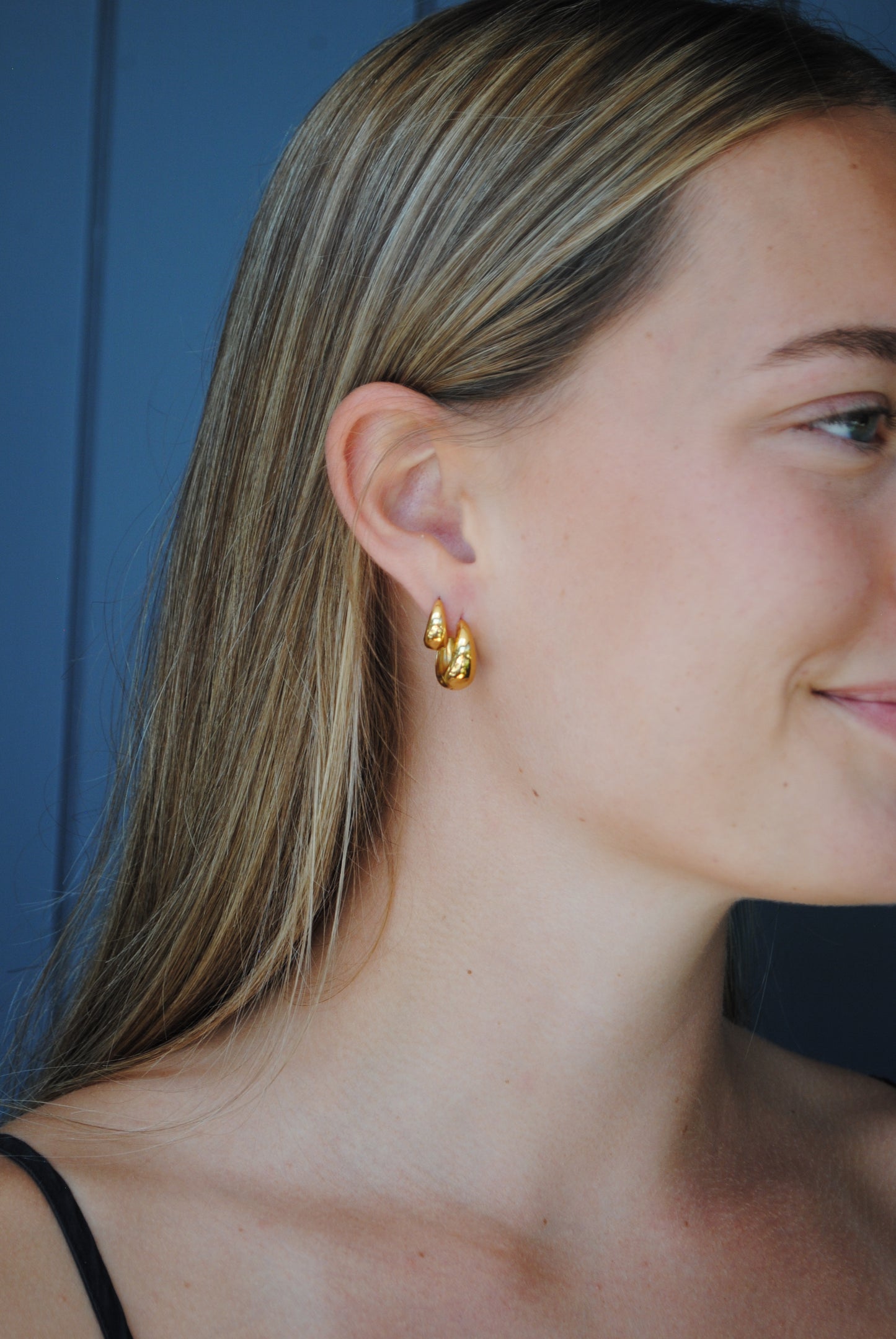 Nadia Hoops - Large Gold