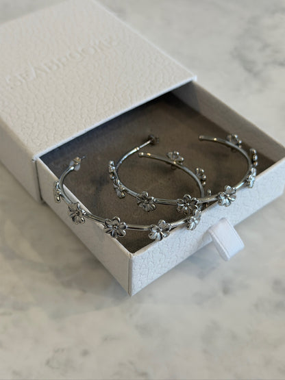 Seabrooke - Carlee Hoops Gold