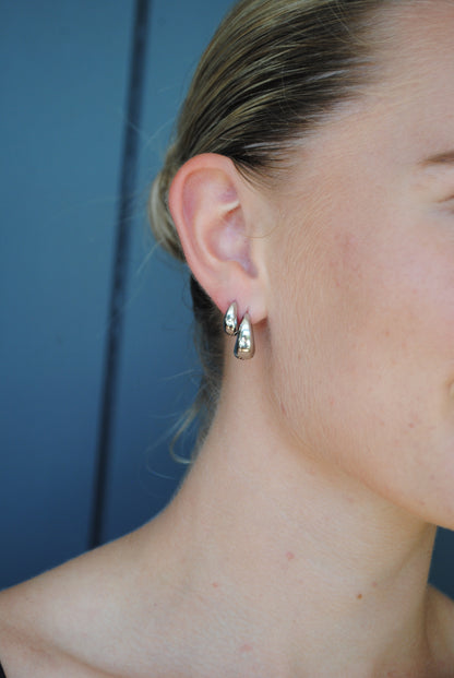 Nadia Hoops - Large Silver