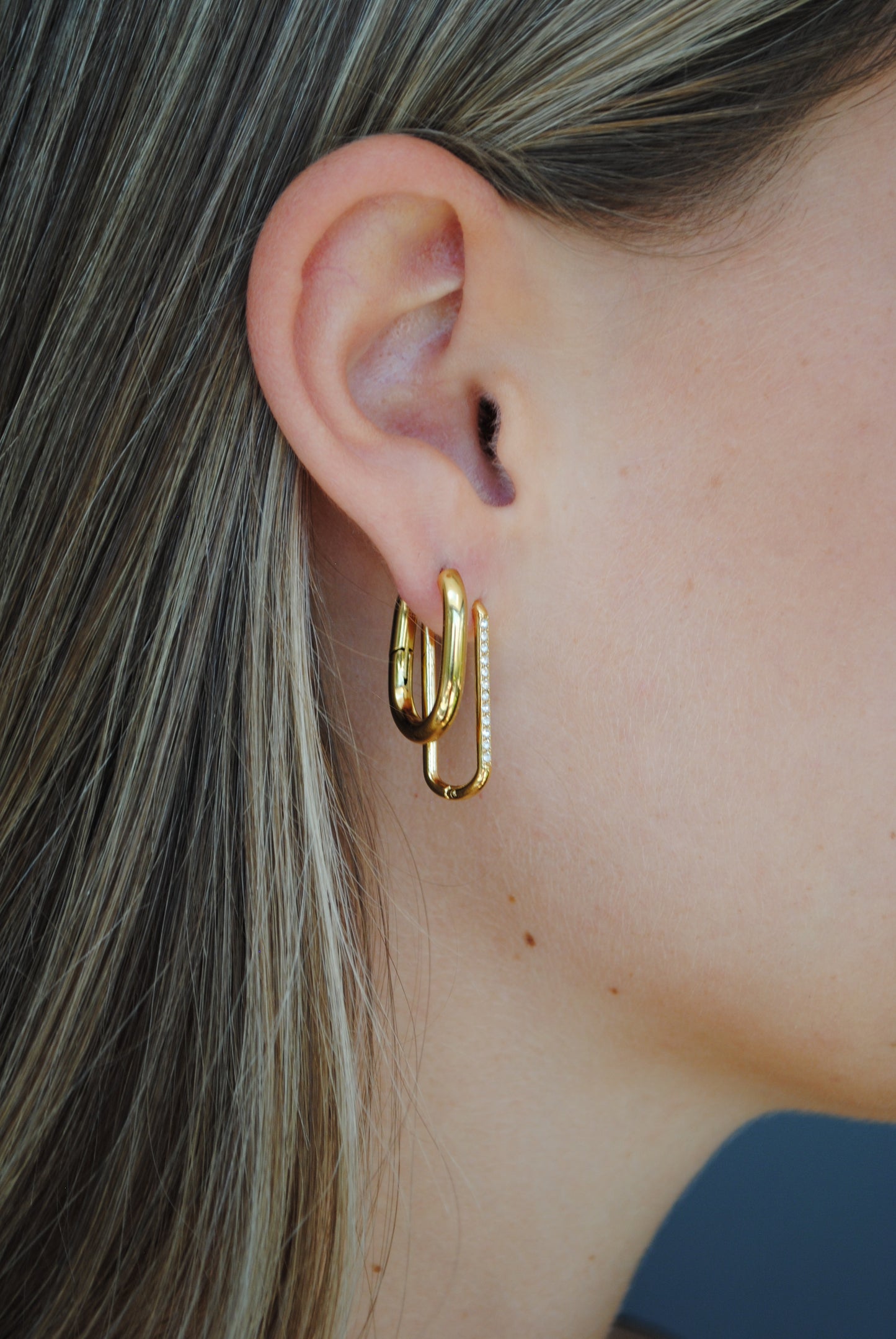 Tia Hoops