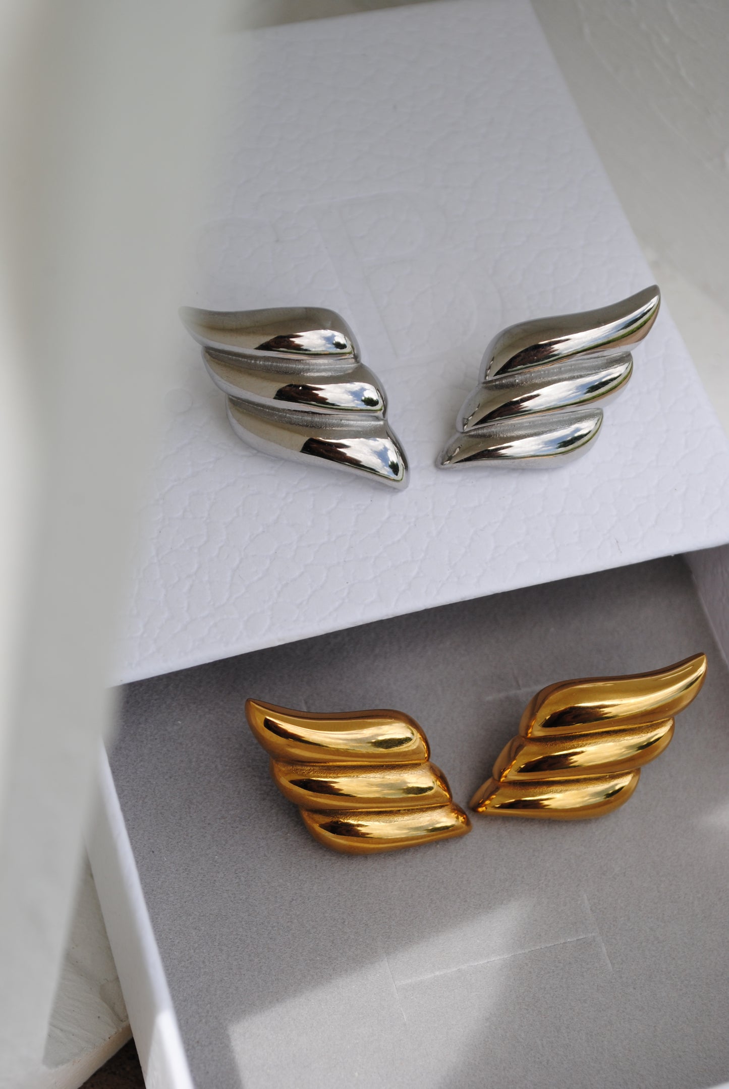 Navi Studs - Gold