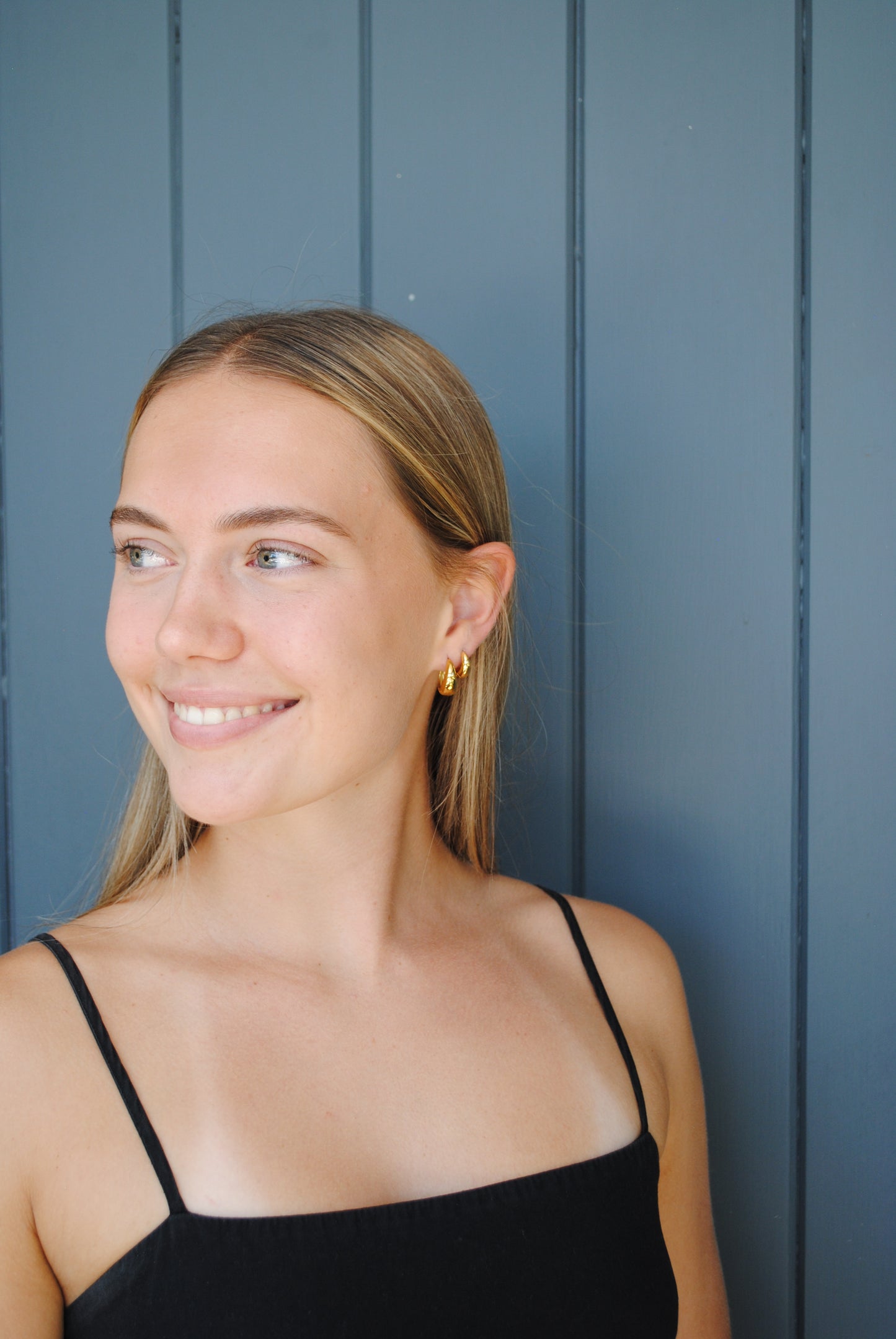 Nadia Hoops - Large Gold